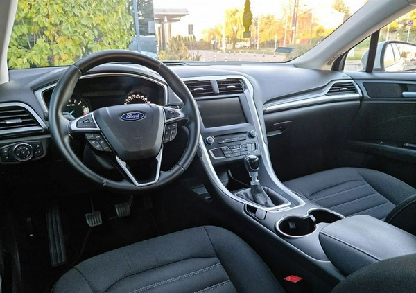 Ford Mondeo cena 54999 przebieg: 172000, rok produkcji 2017 z Bystrzyca Kłodzka małe 172